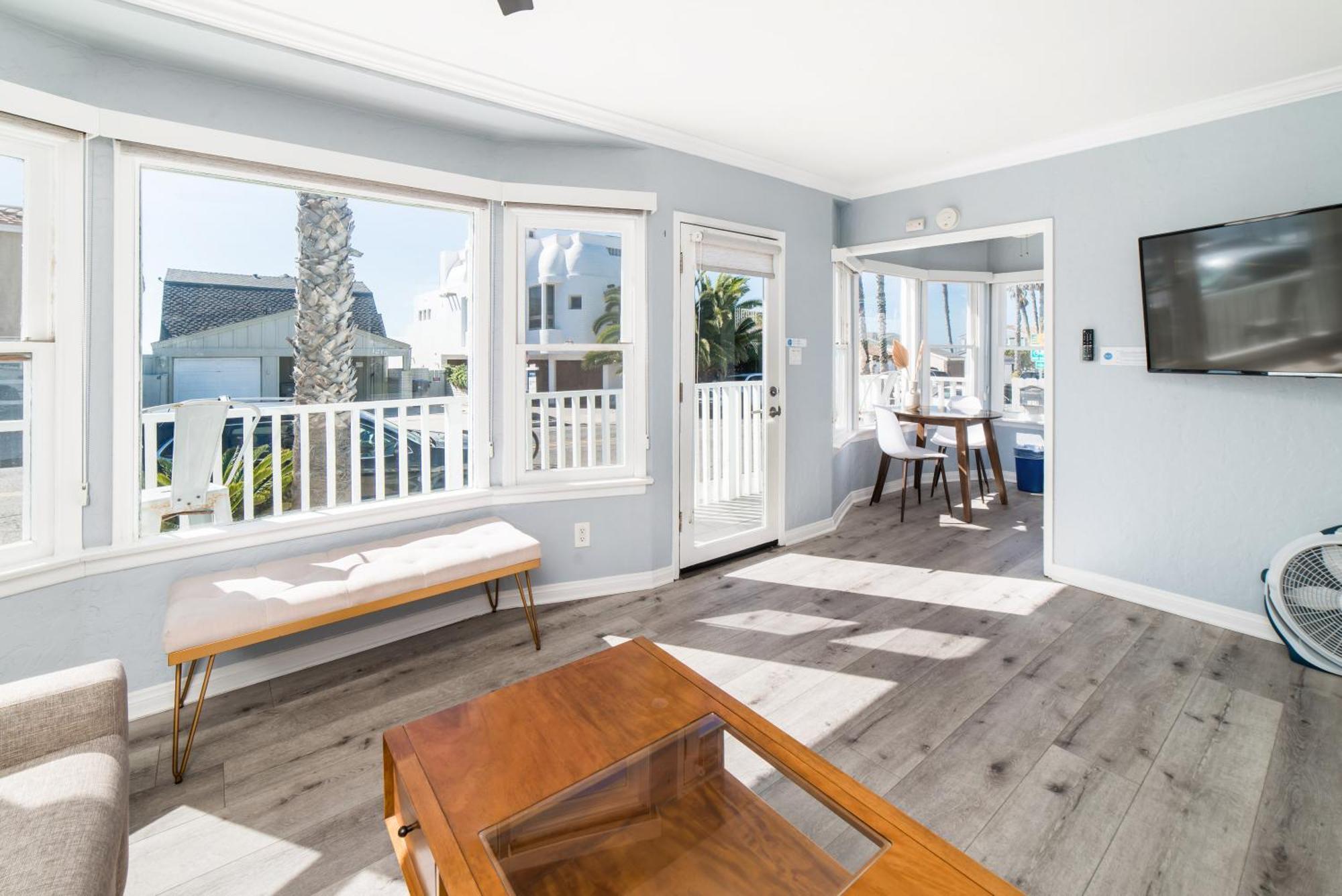 Pacific Bungalow In Oceanside With Backyard & Tiny House Extérieur photo